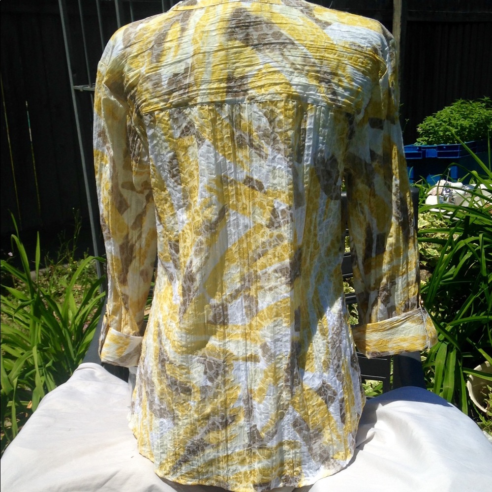 JM Collection button up shirt - Picture 4 of 5